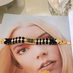 Elegant Black and Gold Women's Bracelet Watch